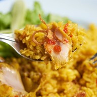 เมนูของร้าน ข้าวหมกไก่คอนแวนต์ ข้าวหมกไก่คอนแวนต์ เจ้าเดิม เจ้าเดียวกับซ.คอนแวนนะคะ เข้าทางเจริญราษฏร์ซอย10ได้ค่ะ