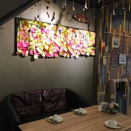 บัวเงินเรสเตอรอง สว่างแดนดิน