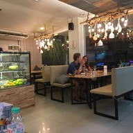 Hua Hin Vegan Cafe & Wine