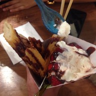 1Q84 churros เซ็นทรัลพลาซ่าปิ่นเกล้า