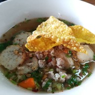 เมนูของร้าน บ้านก๋วยเตี๋ยวแม่จงกล