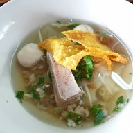 เมนูของร้าน บ้านก๋วยเตี๋ยวแม่จงกล