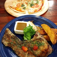 Chef Waan Cafe' & Steak