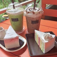 มอ มอ คาเฟ่