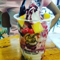 เมนูของร้าน NEIGHBOUR’S FROZEN YOGURT BURIRAM