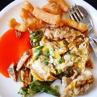 เมนูของร้าน ก๋วยเตี๋ยวคั่วไก่เสาชิงช้า หลีเฮง