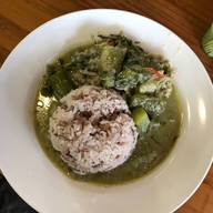 เมนูของร้าน ครัวบ้านคุ้ม & Coffee House กองบิน 41