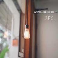Rec. Vinyl & Cafe
