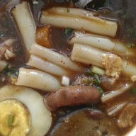 ก๋วยจั๊บน้ำข้น โก๋หนุ่ม