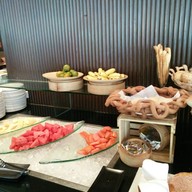 เมนูของร้าน The Brasserie Holiday Inn Bangkok Silom Hotel