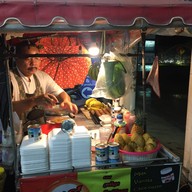 หน้าร้าน โรตีช่างรัตน์ ไก่แบ้