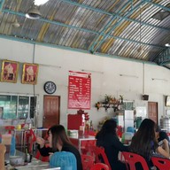 บรรยากาศ บางหว้าขาหมู ถนนกาญจนาภิเษก