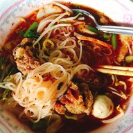 ก๋วยเตี๋ยวหมูลุงจ่อย นวมินทร์111