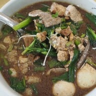เมนูของร้าน ก๋วยเตี๋ยวเรือลุงจาบ