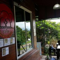 ช.ช้าง ส้มตำยกครก ปัว จ.น่าน ศิลาแลง