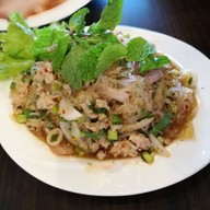 เมนูของร้าน ส้มตำรัว เลียบคลองทวีวัฒนา