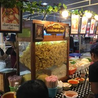 หน้าร้าน ครัวป้าวิไล ก๋วยเตี๋ยวต้มยำ ราชบุรี