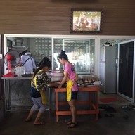 บรรยากาศ ก๋วยเตี๋ยวเป็ดในสวน