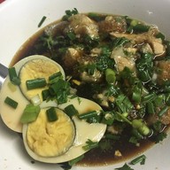 เจ๊นา ก๋วยจั๊บน้ำข้น