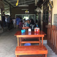 บรรยากาศ ก๋วยเตี๋ยวเป็ดในสวน