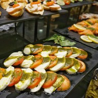 เมนูของร้าน The Eight Restaurant Mercure & Ibis Bangkok Siam