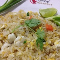 เมนูของร้าน ข้าวผัดปูเมืองทอง 1 สาขาเลียบทางด่วนรามอินทรา