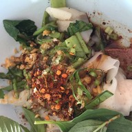 ก๋วยเตี๋ยวเรือตายม-รสเยี่ยม