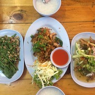 ครัวเมืองลพ คนเมืองลิง