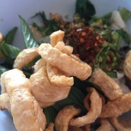 ก๋วยเตี๋ยวเรือตายม-รสเยี่ยม