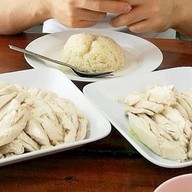 เมนูของร้าน ข้าวมันไก่ ไหหลำ รามอินทราซอย 5