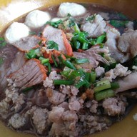 เมนูของร้าน ก๋วยเตี๋ยวน้ำโท้ง