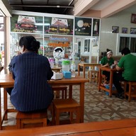 บรรยากาศ เพชรเจริญยิ่ง