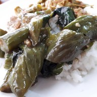 เพชรเจริญยิ่ง