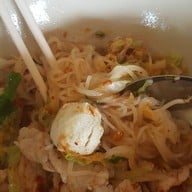 เมนูของร้าน ก๋วยเตี๋ยวมะเก่า