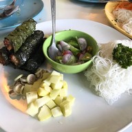 เมนูของร้าน ผักเขียว อาหารเวียดนาม สาขาอิมเมจมอลล์