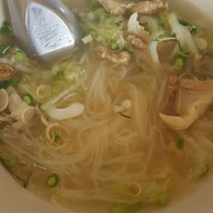 เมนูของร้าน ก๋วยเตี๋ยวมะเก่า