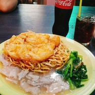 เมนูของร้าน ราดหน้าUMAMI