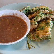 ข้าวแกงครัวต้นแก้ว