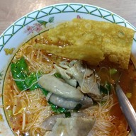 เมนูของร้าน รวมพลคนกินเส้น