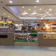 หน้าร้าน ยำขนมจีนคุณวรรณ โลตัสพระราม4