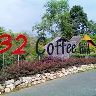 32 coffee cafe'