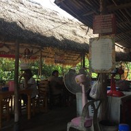 บรรยากาศ ร้านยายไม้ ก๋วยเตี๋ยวสูตรโบราณ