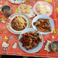 ส้มตำอินเตอร์เน็ต สาขาหน้ามหาไถ่