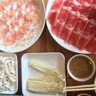 เมนูของร้าน Kinn's the Buta กังสดาล