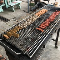 บรรยากาศ รวมวัย หมูปิ้ง แอนด์ ชาบู