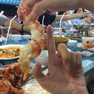 เมนูของร้าน เรือนริมน้ำซีฟู๊ด