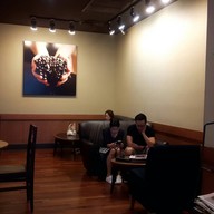 Starbucks อาคารบุญมิตร