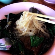 เมนูของร้าน ก๋วยเตี๋ยวเป็ดจันทร์ริม สัตหีบ