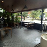 บรรยากาศ Fresh & Wraps Resto Bar