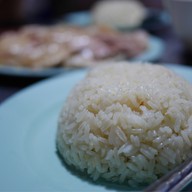 ข้าวมันไก่อาตือ
